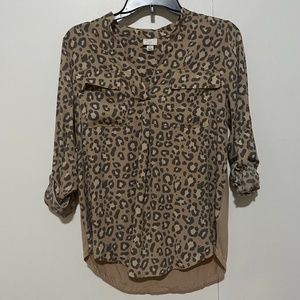 XS a new day Button-Down, Leopard Print